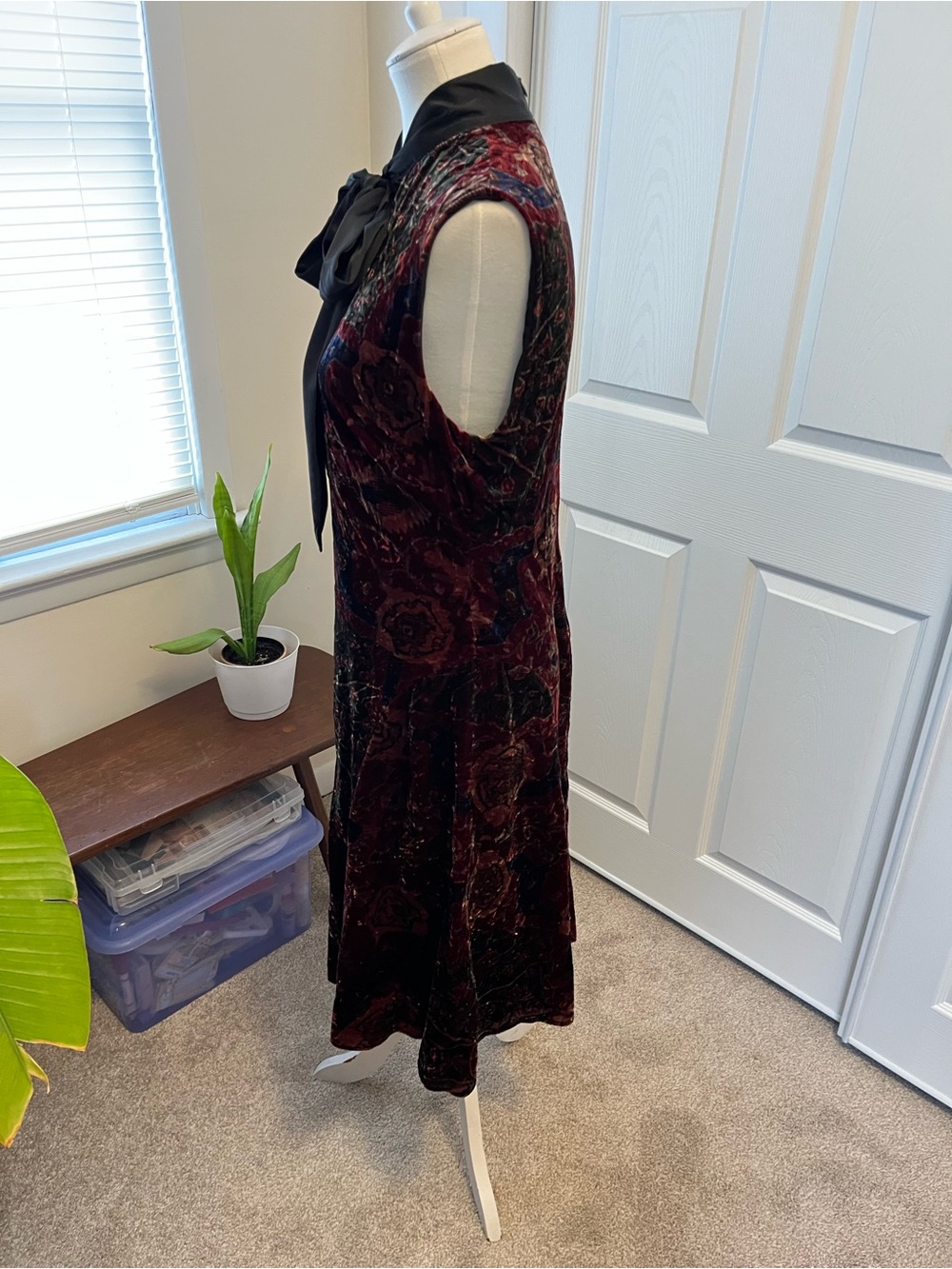 Lauren Ralph Lauren Velvet Paisley A-Line Dress with Black Silk Bow - Picture 7 of 11